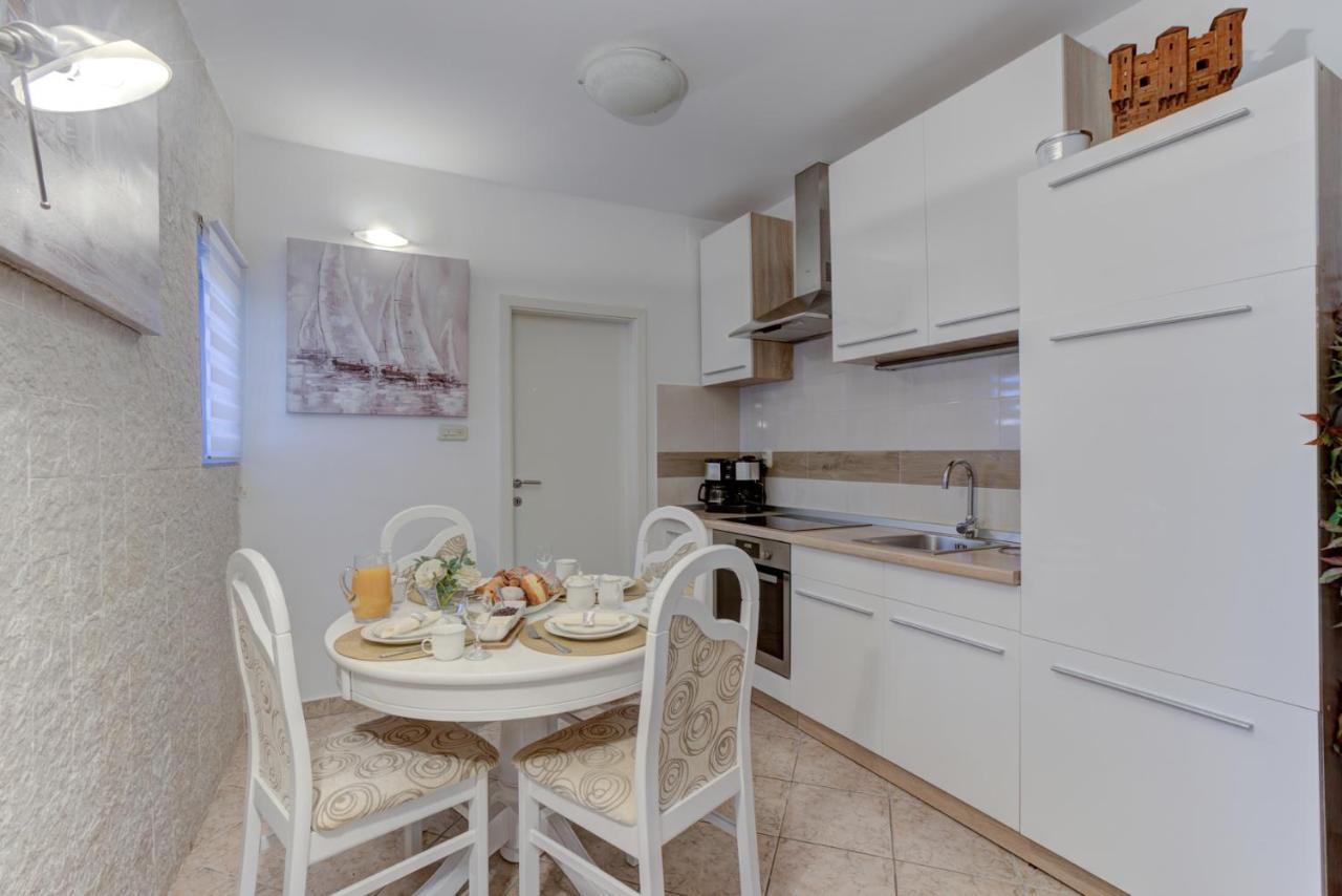 סנג' Apartments Matia מראה חיצוני תמונה