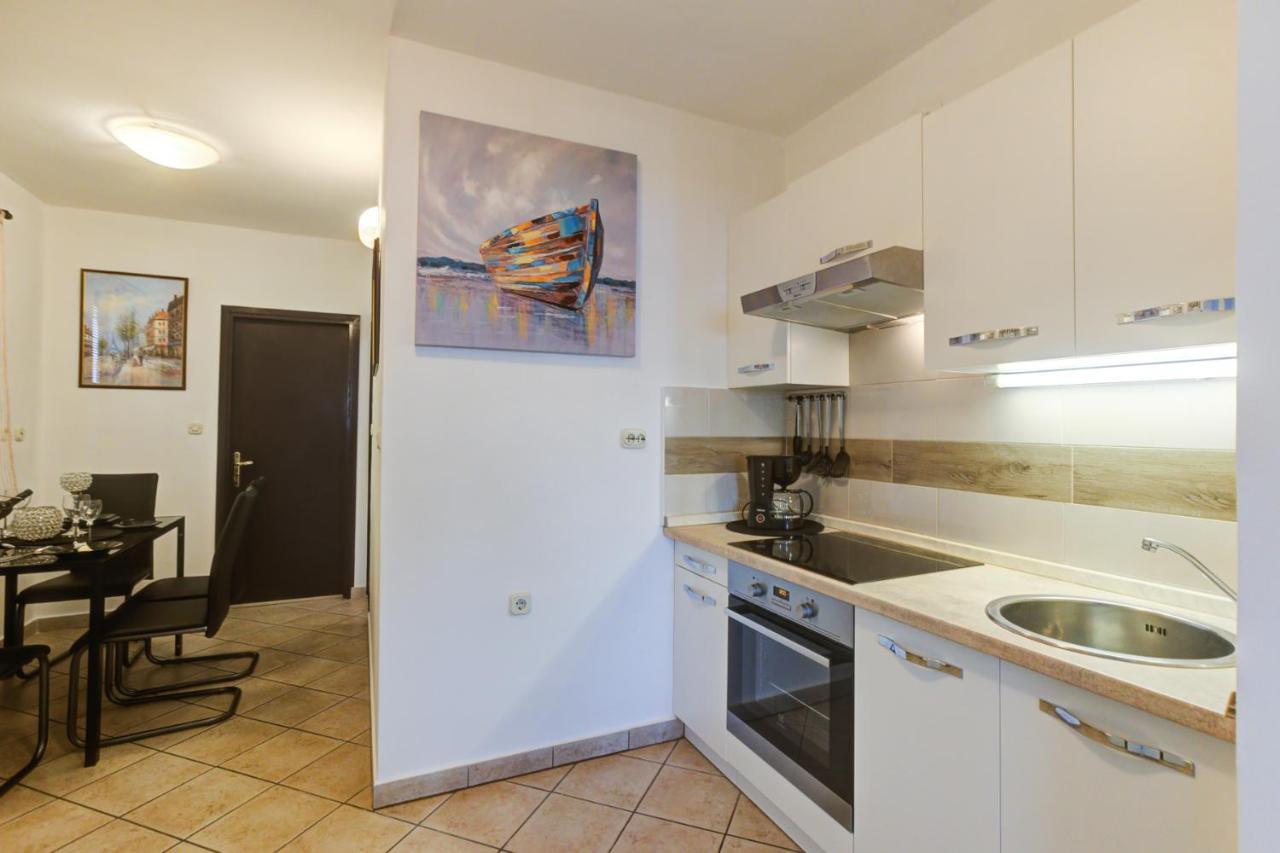 סנג' Apartments Matia מראה חיצוני תמונה