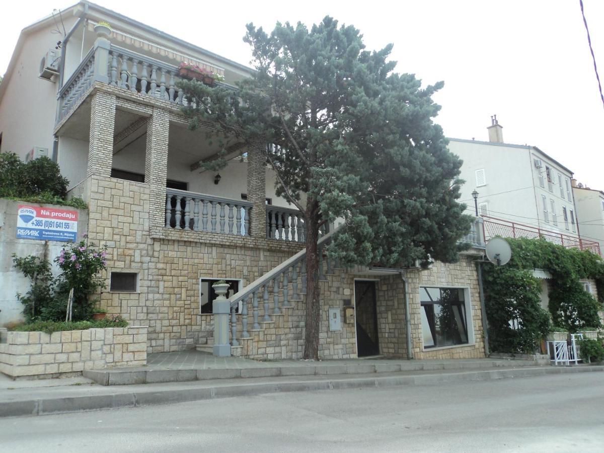 סנג' Apartments Matia מראה חיצוני תמונה
