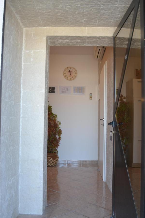 סנג' Apartments Matia מראה חיצוני תמונה
