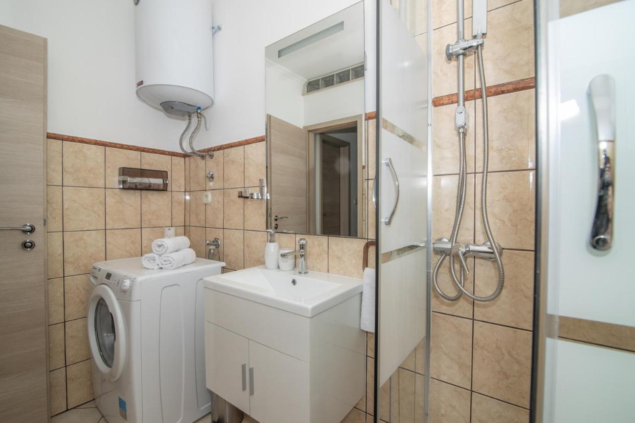 סנג' Apartments Matia מראה חיצוני תמונה