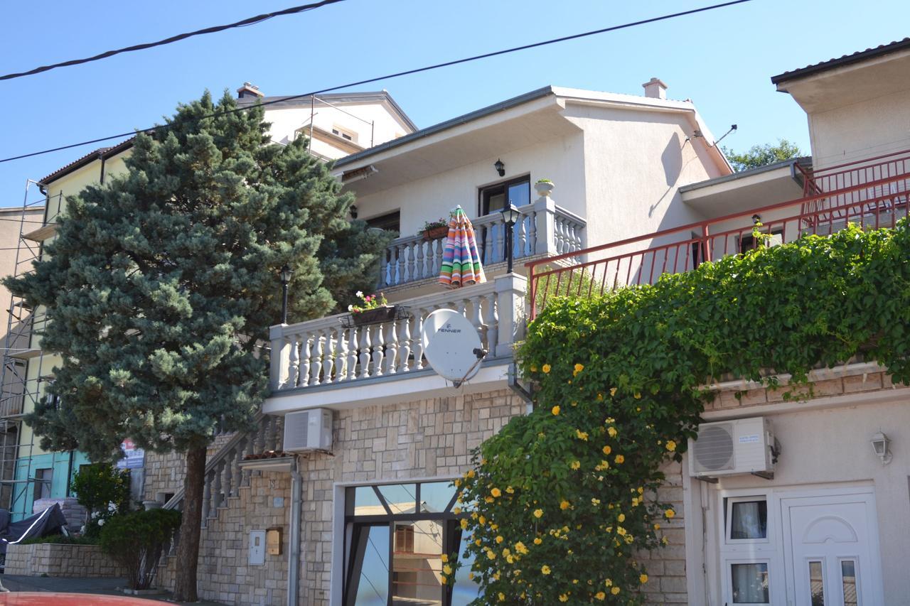 סנג' Apartments Matia מראה חיצוני תמונה